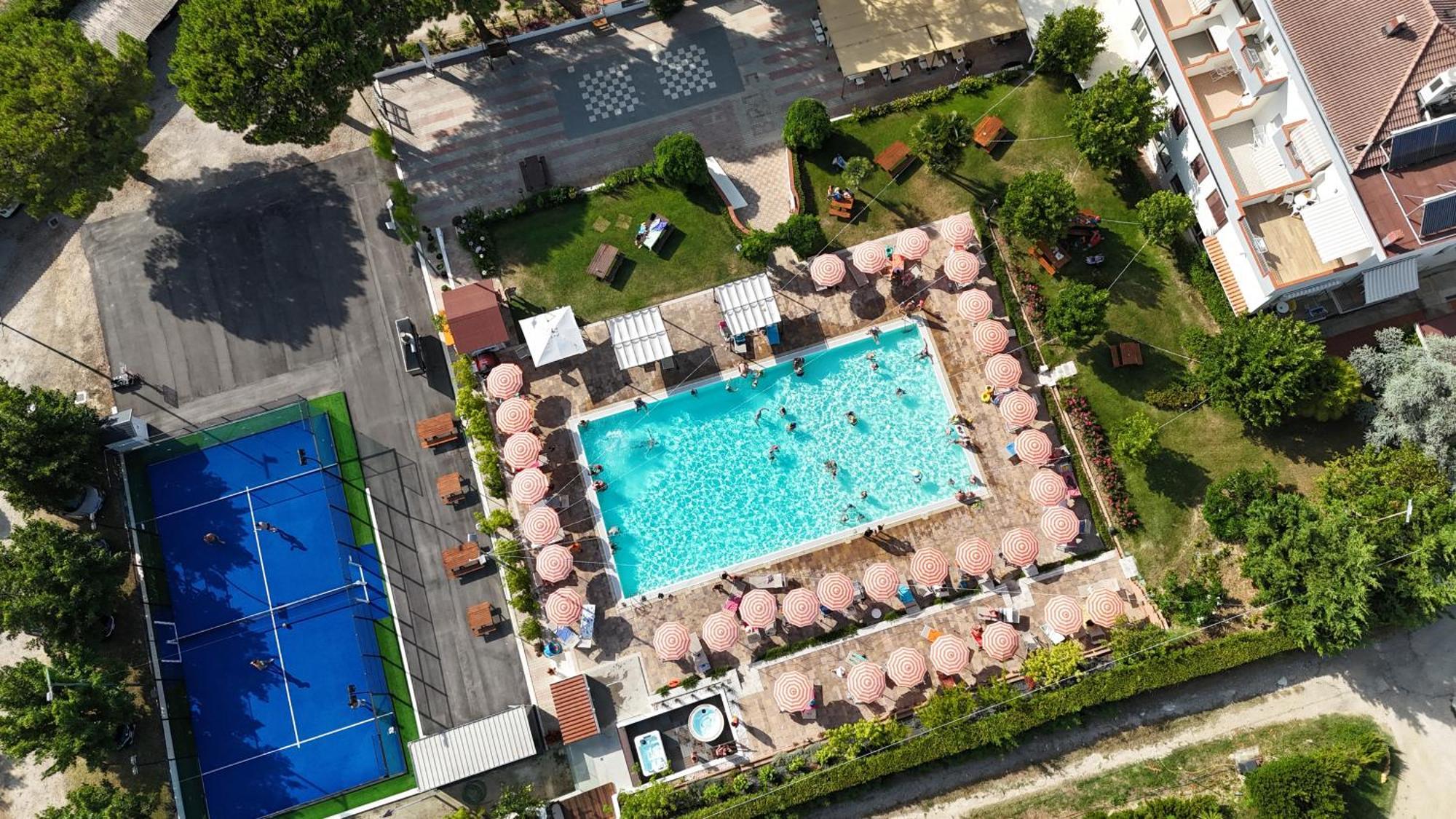 Pineto Resort Exterior photo